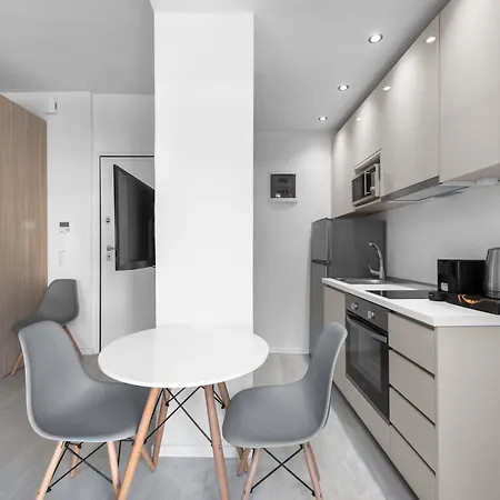 Denizen And Apartments, Nilie Hospitality Mgmt *