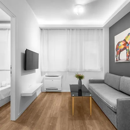 Denizen And Apartments, Nilie Hospitality Mgmt Apartmán