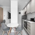 Denizen And Apartments, Nilie Hospitality Mgmt *