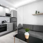 Denizen And Apartments, Nilie Hospitality Mgmt