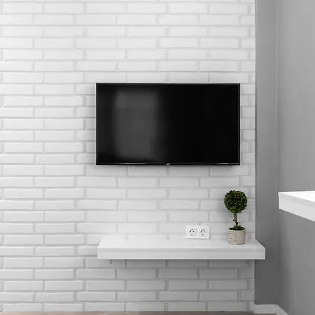 Denizen And Apartments, Nilie Hospitality Mgmt