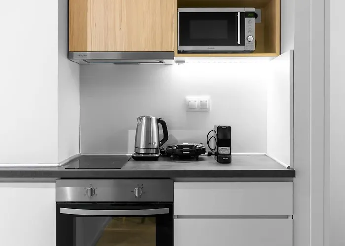 Denizen And Apartments, Nilie Hospitality Mgmt