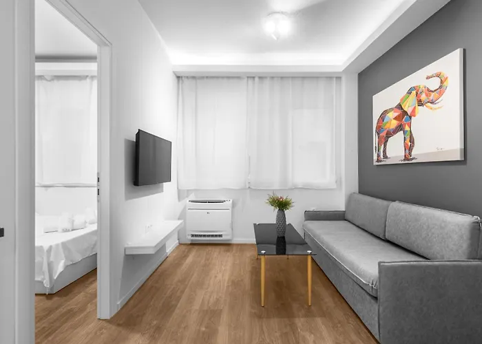 Denizen And Apartments, Nilie Hospitality Mgmt 아파트