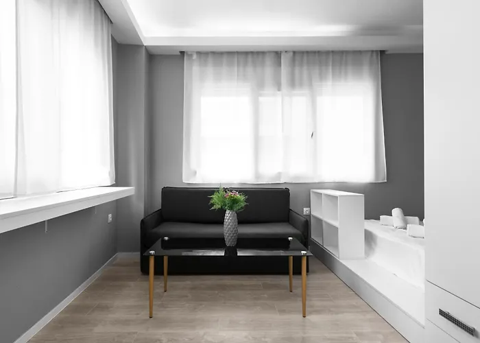 Denizen And Apartments, Nilie Hospitality Mgmt * 테살로니키