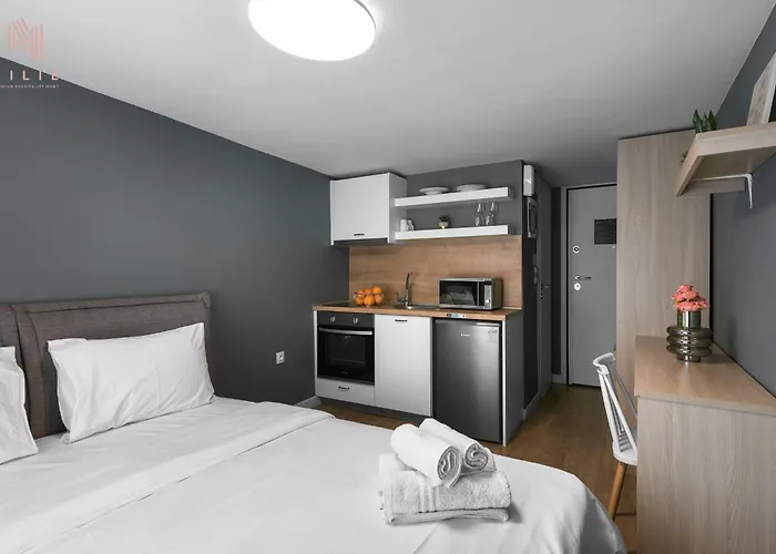 Denizen And Apartments, Nilie Hospitality Mgmt 아파트 *