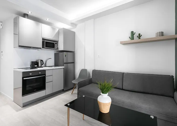 Denizen And Apartments, Nilie Hospitality Mgmt