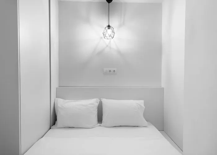 Denizen And Apartments, Nilie Hospitality Mgmt