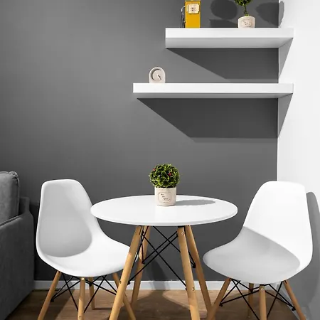 Denizen And Apartments, Nilie Hospitality Mgmt Apartmán Soluň